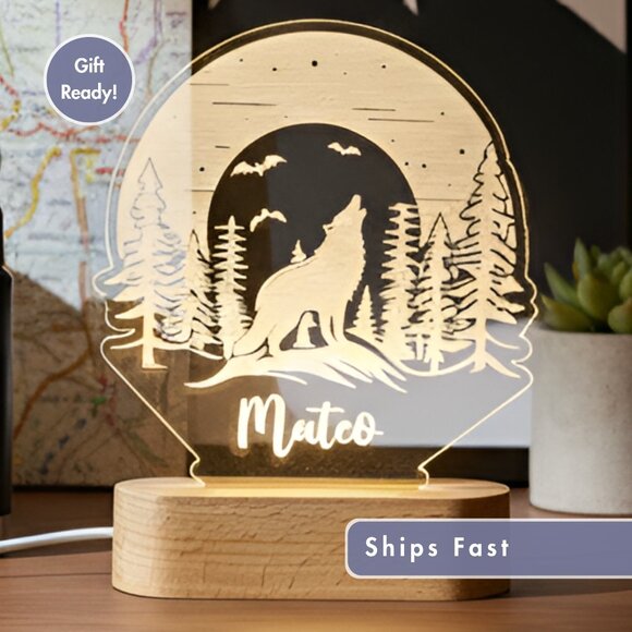 Wolf Custom Name Light • Personalized LED Cloud Decor • Kids Gift - Picture 1 of 8